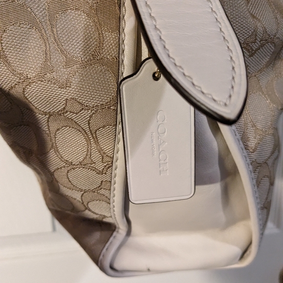 Preloved Coach purse - Picture 12 of 12